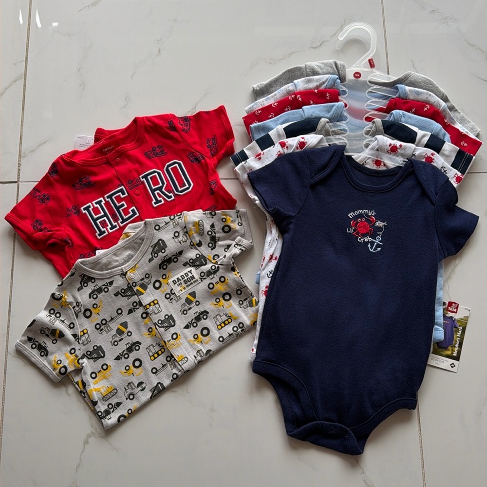 Bundle of 18m onesies/bodysuits